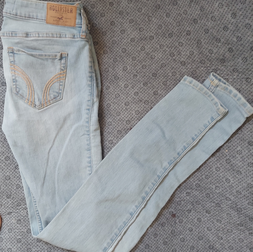 Hollister jeans